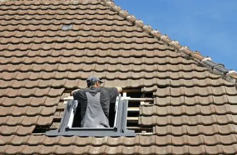 Pose de velux - Oisseau-le-Petit